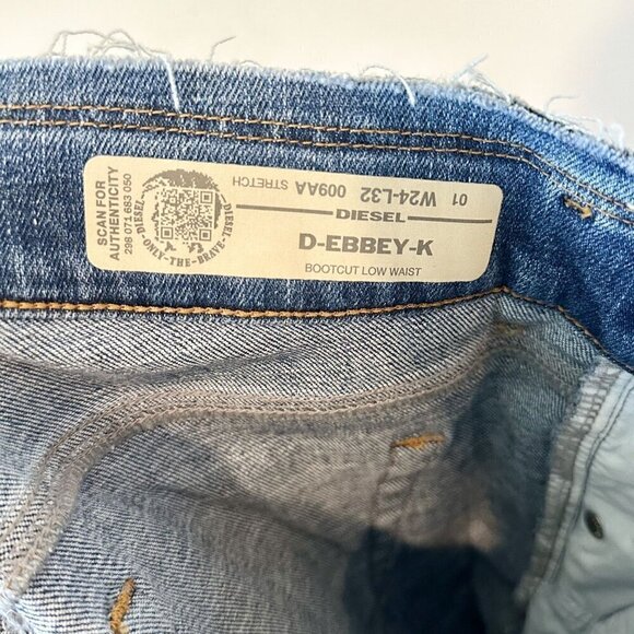 NWT Diesel Denim D-Ebbey Bootcut Low Waist Jeans - Size 24 - Picture 2 of 11